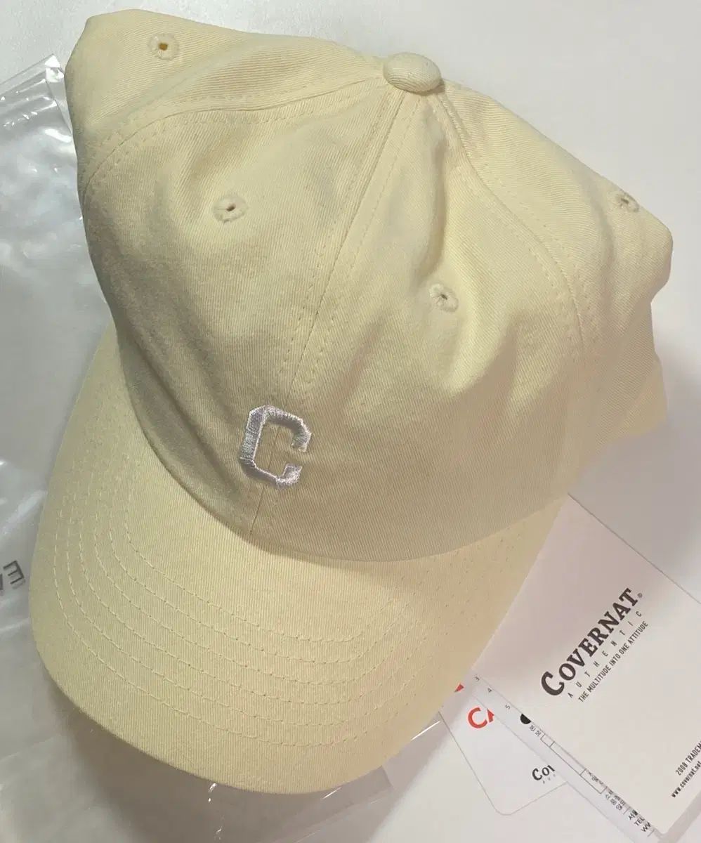 新品 COVERNAT スモール C ロゴ B B キャップ - 黄色
