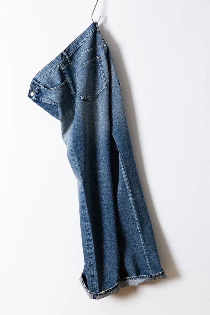 パフター FIRST FLOOR セルビッジ デニム rusty indigo 48