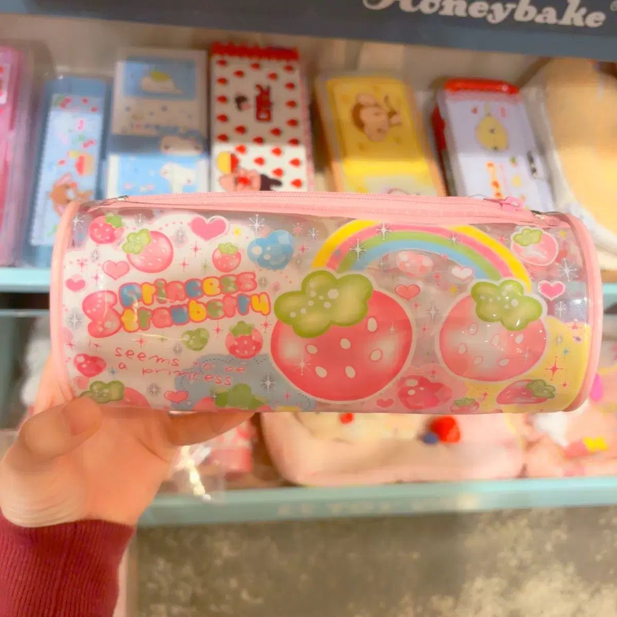 クラシックいちご クリア 筆箱 ポーチ