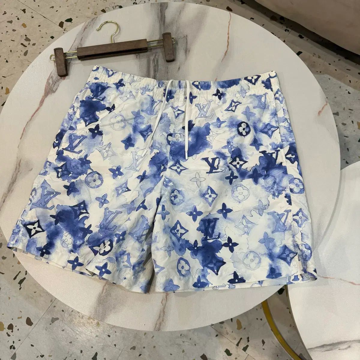 正規品/百貨店購入 Louis Vuitton ブルー モノグラム ボード スイムパンツ ハーフパンツ