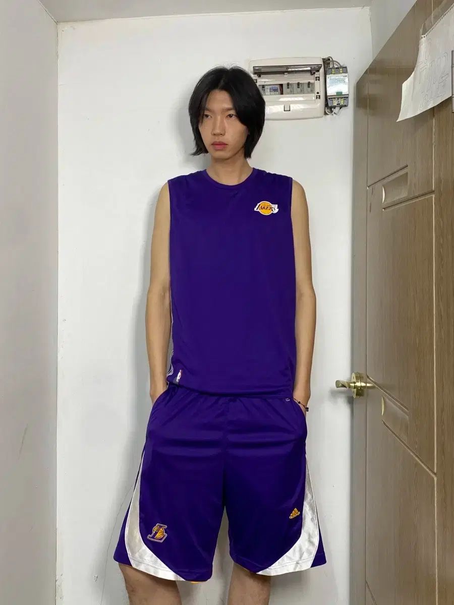 アディダス Lakers バスケット セットアップ