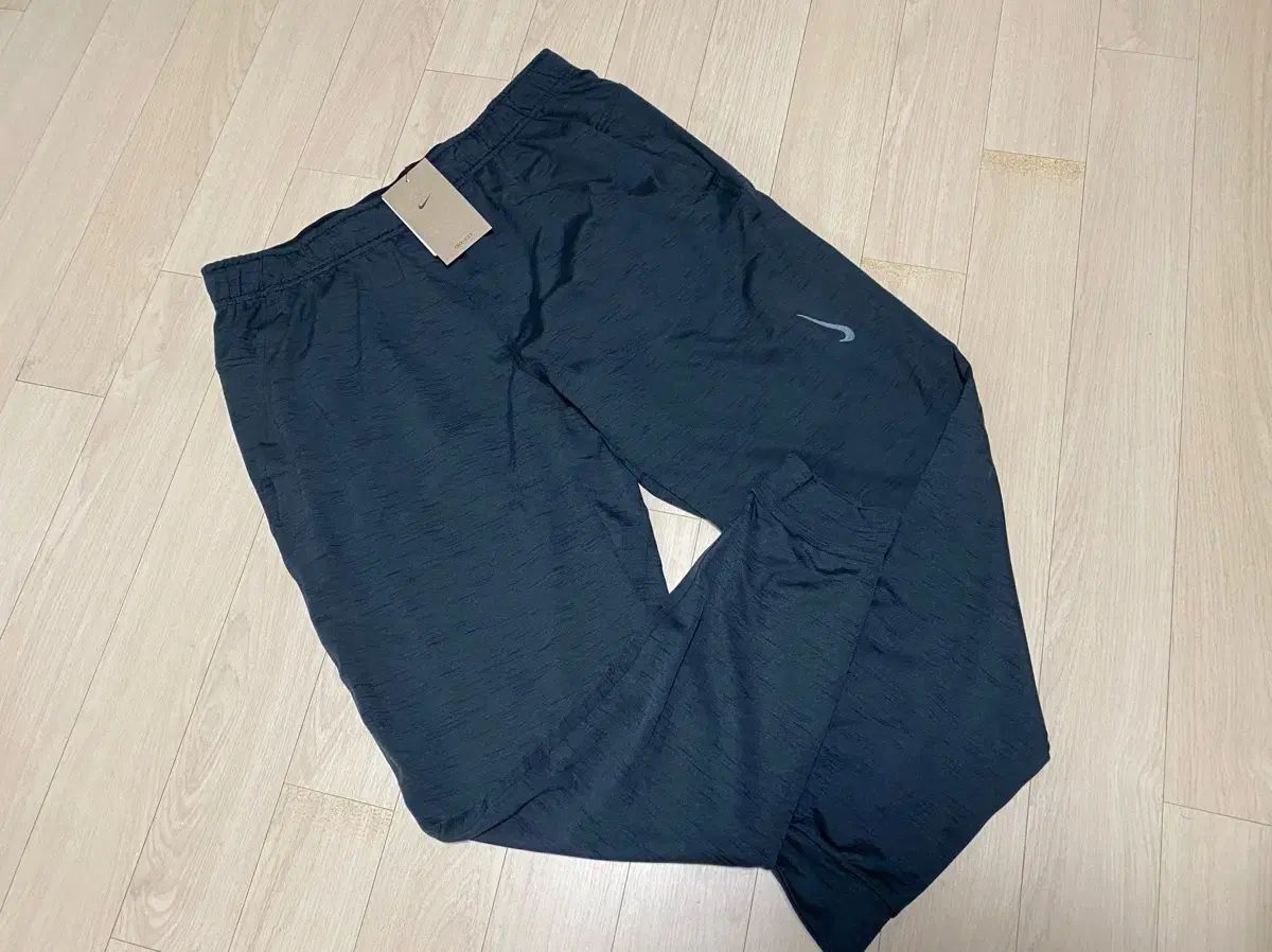 ナイキ ヨガ トレーニングパンツ グレー/xl