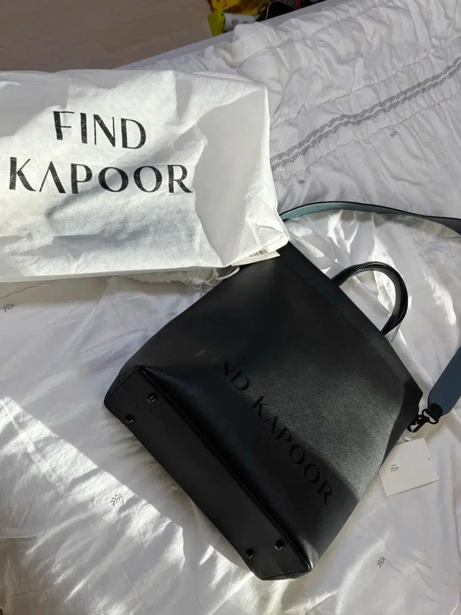 FIND KAPOOR ファインドカプア 麻 ティ ブリックバッグ 新品 219000)
