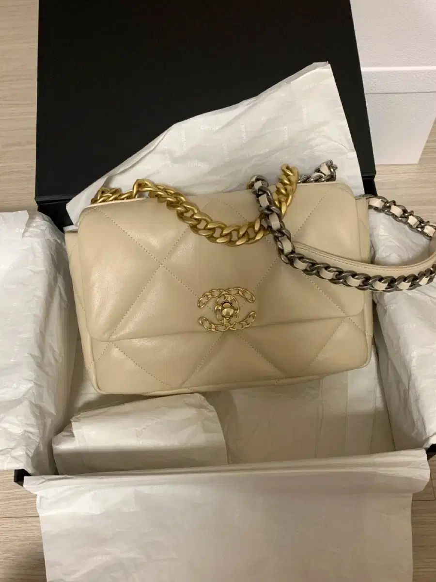 シャネル(Chanel) 19バッグ