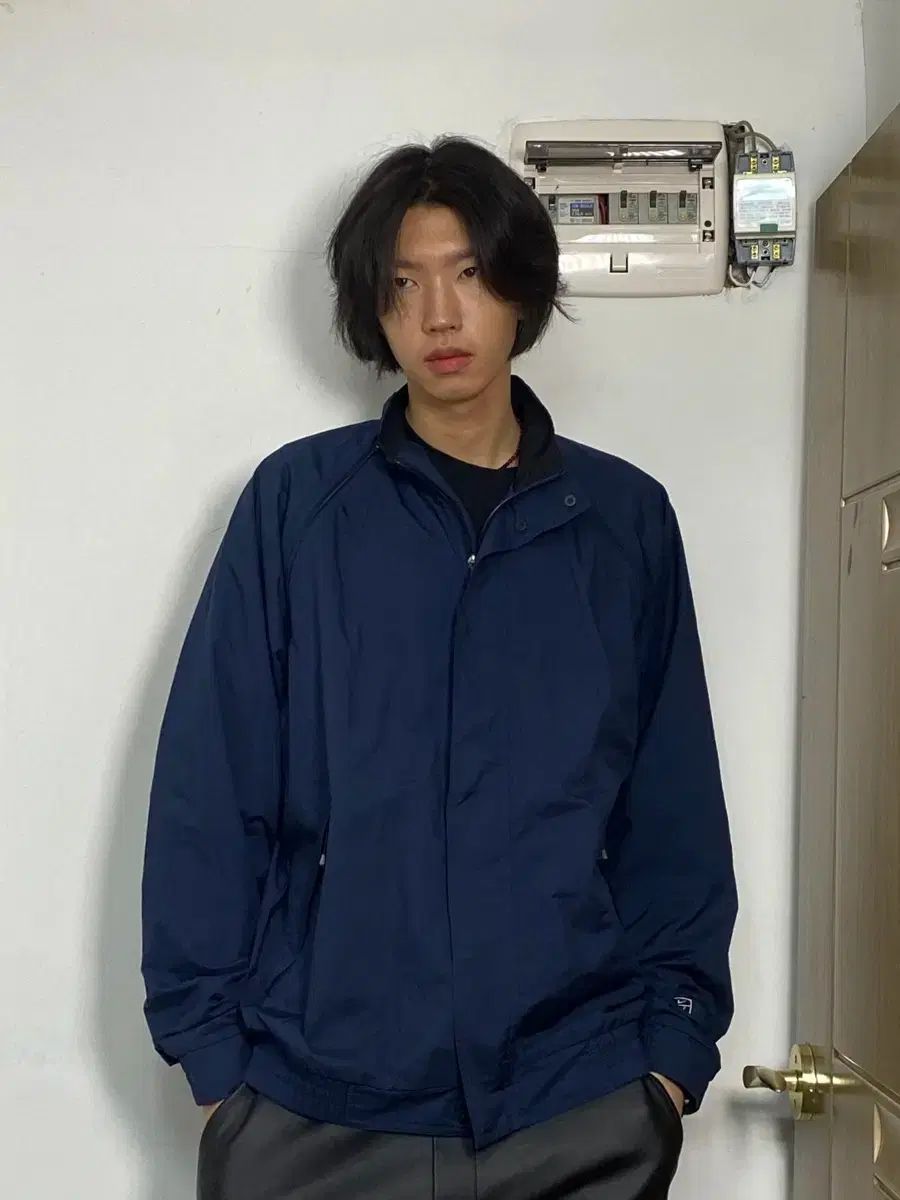 ナイキ スリット可能 ネイビ ウィンドブレーカー XL