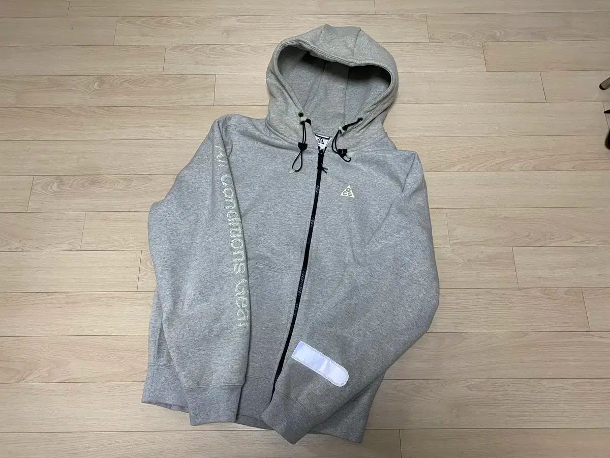 ナイキ ACG グレー スコッチ 夜光 WHO フーディ / XS