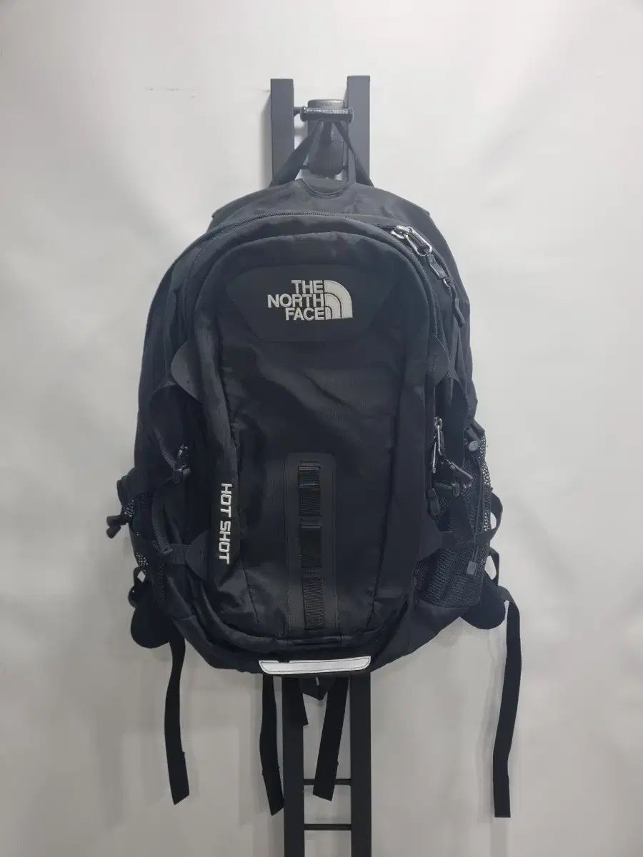 THE NORTH FACE ザノースフェイス バックパック 핫샷 ブラック