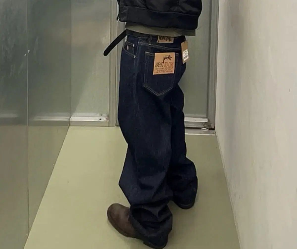 STUSSY デニム BIG ALL ジーン LYNNED Indigo 32