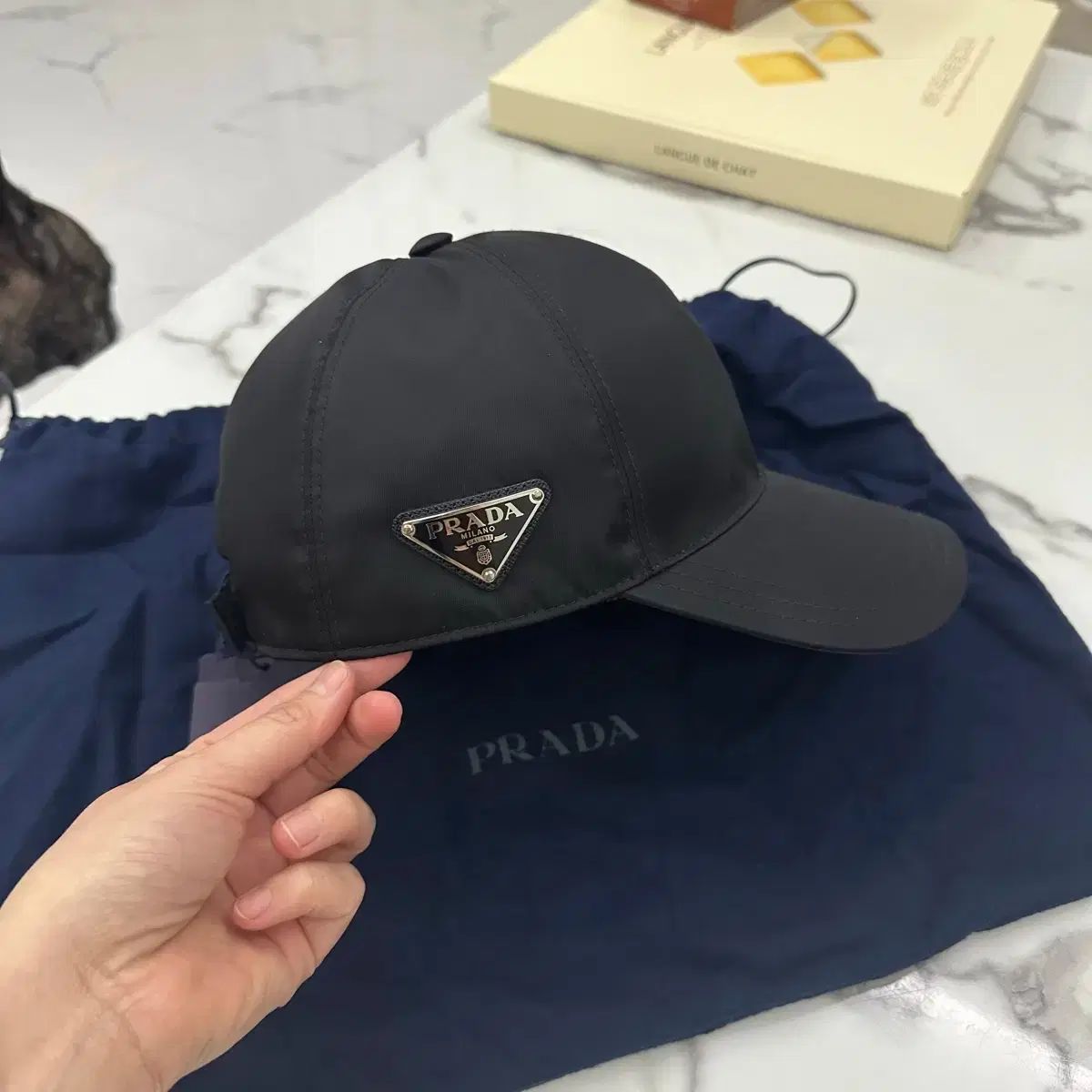 プラダ キャップ 帽子 デパート 正規品 S サイズ - メルカリ