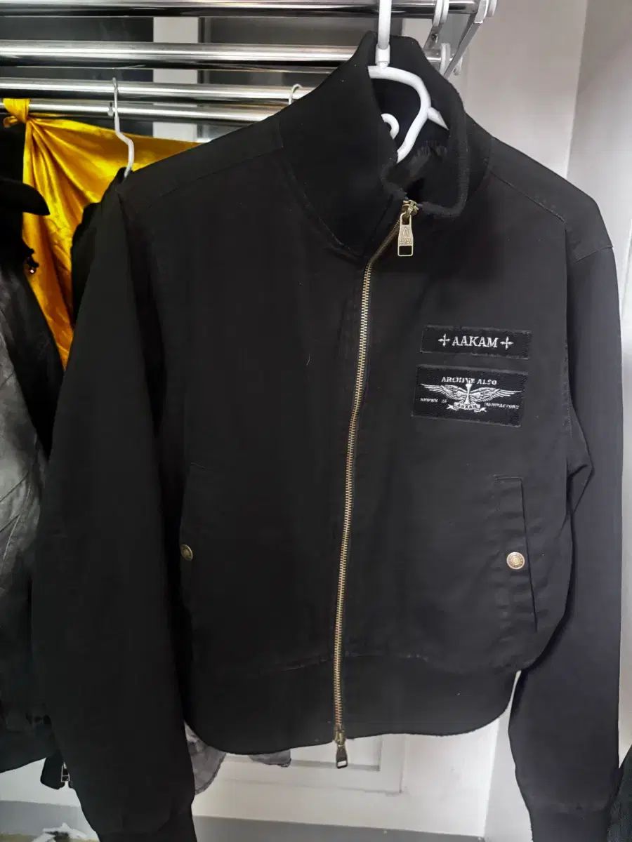AAKAM ジャケット