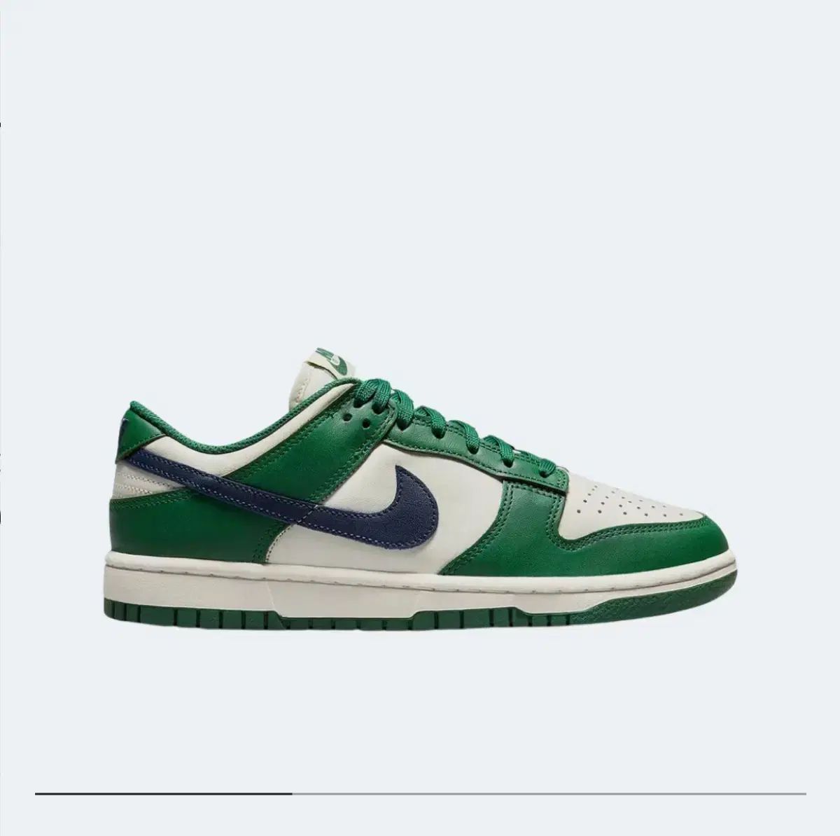 (W) NIKE ダンク ロー ゴージ グリーン