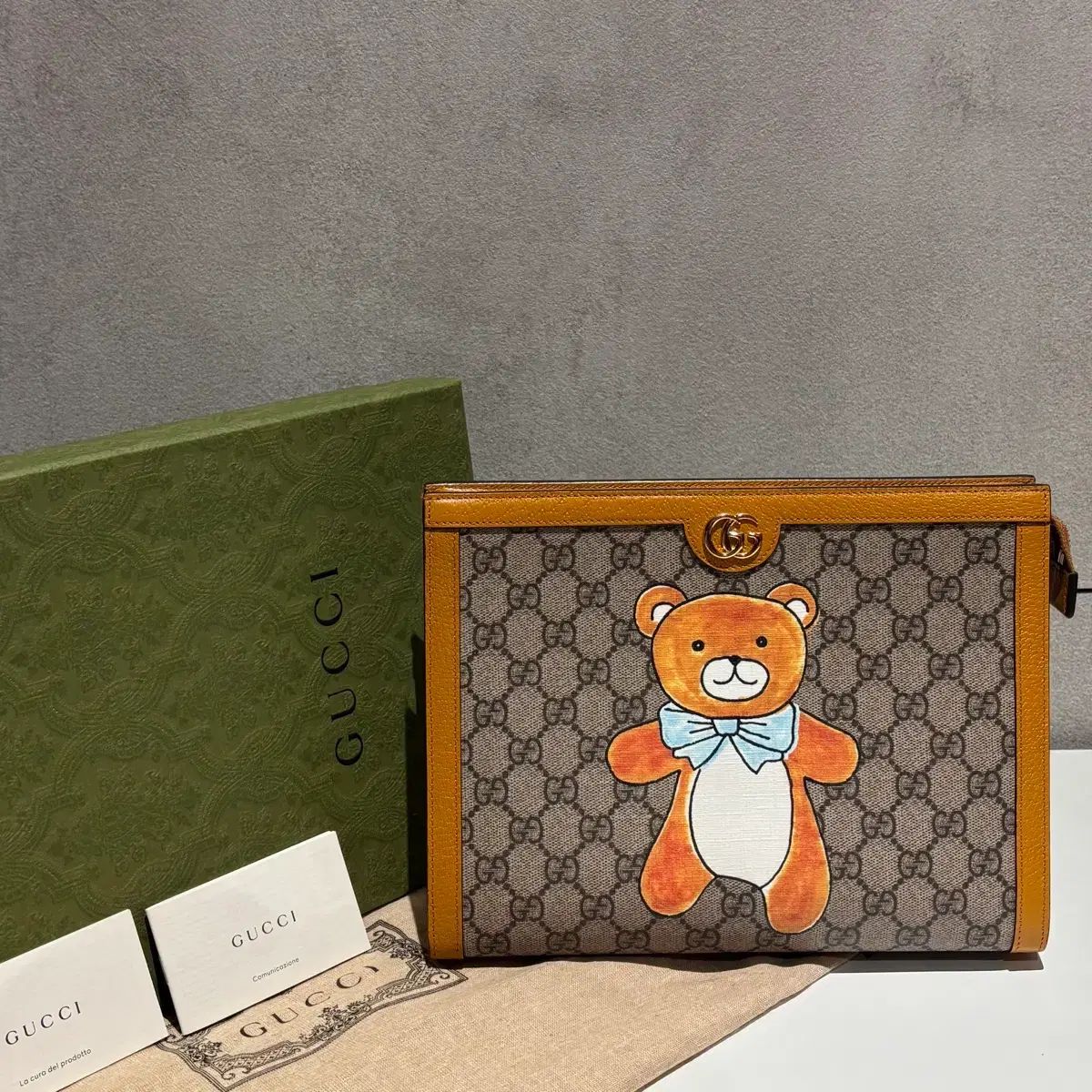 OS フルセット グッチ カイ スタンディング クラッチバッグ