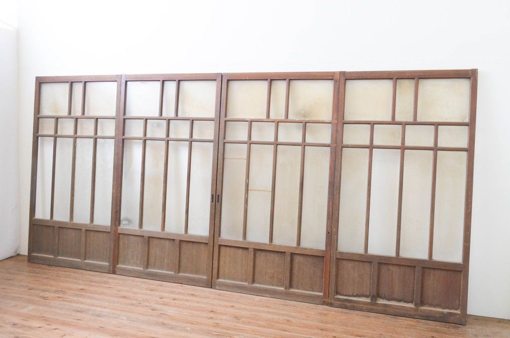 ▼現状販売▼ ガラス戸4枚セット ヴィンテージ建具 昭和中期 大正ロマン 4～7営業日前後で発送(※修理加工希望の方3ヶ月程で発送) R-066765