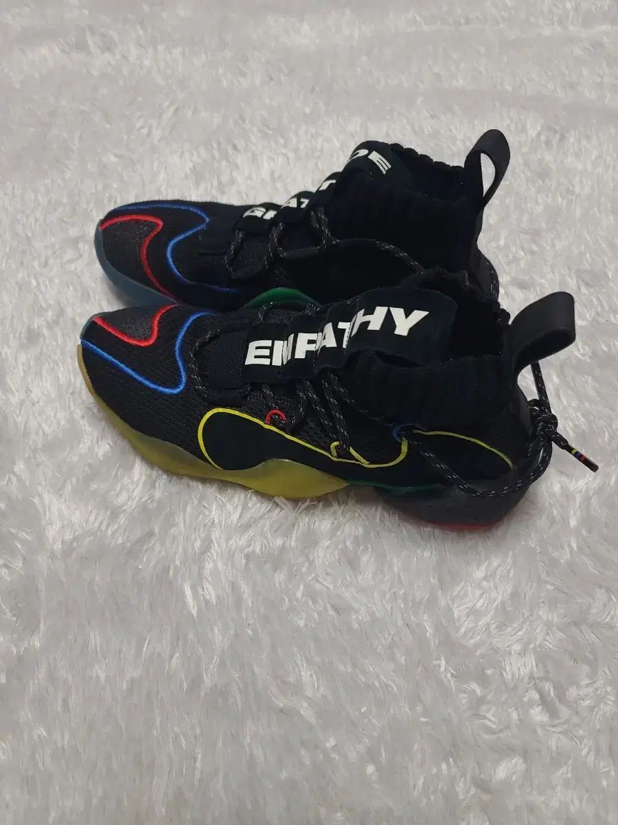 アディダス x PHARRELL WILLIAMS(ファレル・ウィリアムス) クレイジー BYW LVL X 270mm