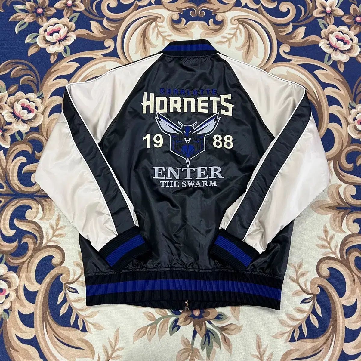 NBAシャーロットホーネッツHornetsスタジャンLOGO ATHLETICスタジアム 