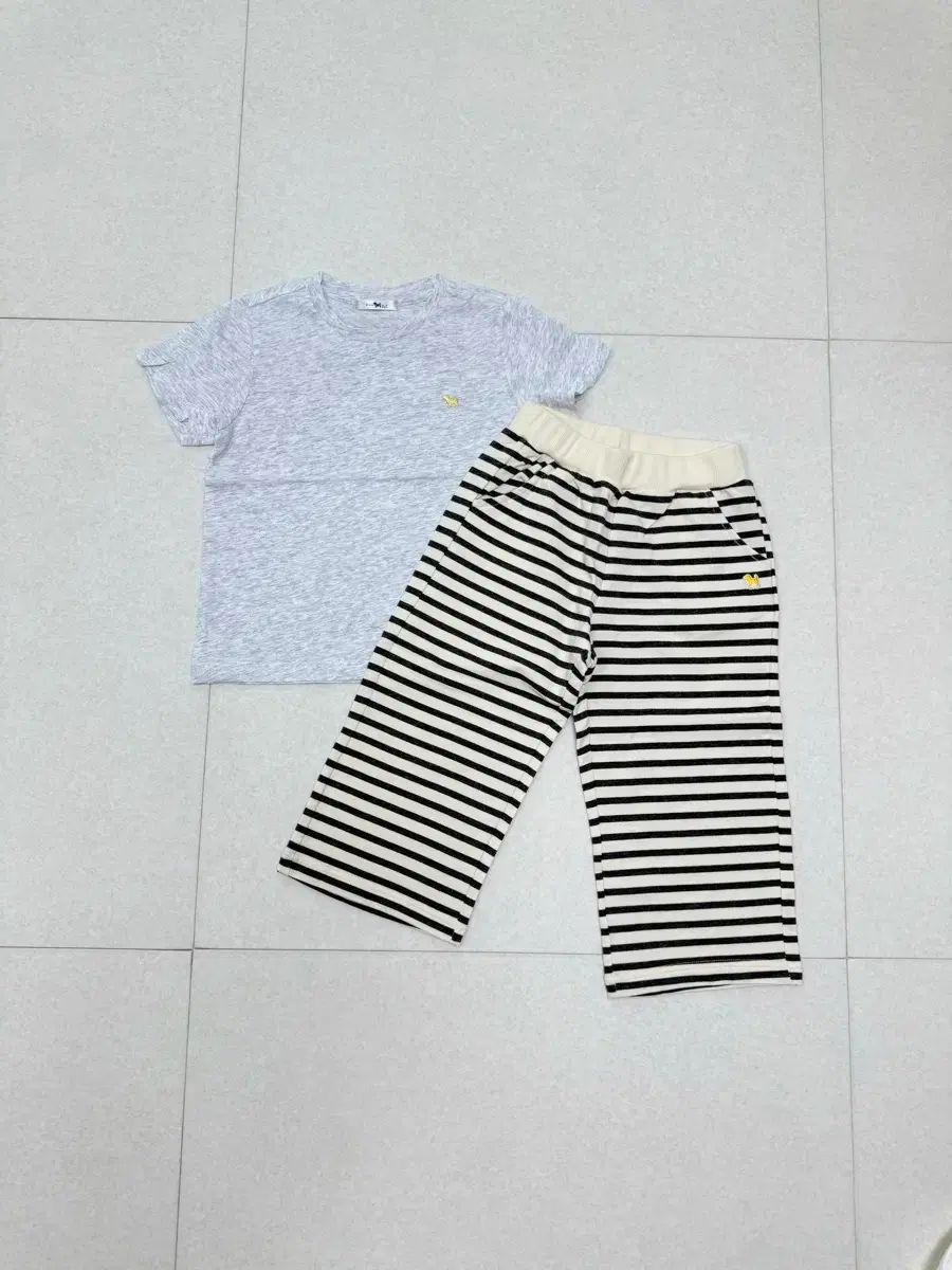 BLUEDOG ブルードッグ上下セット (Tシャツ + ボーダー柄 ズボン) 110