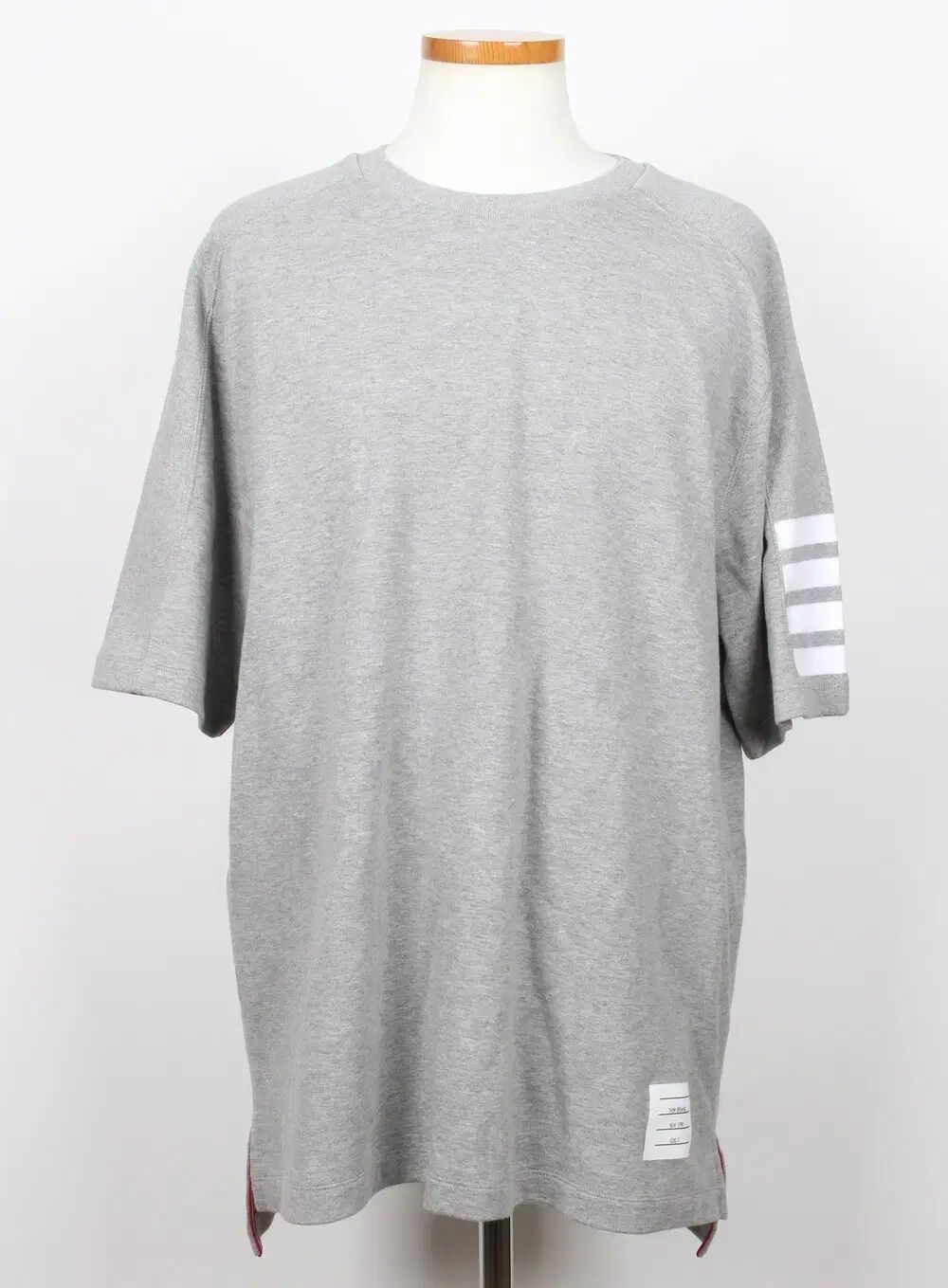 トム・ブラウン コットン 斜めボーダー 四本サイドライン 半袖 Tシャツ グレー 5 (105)