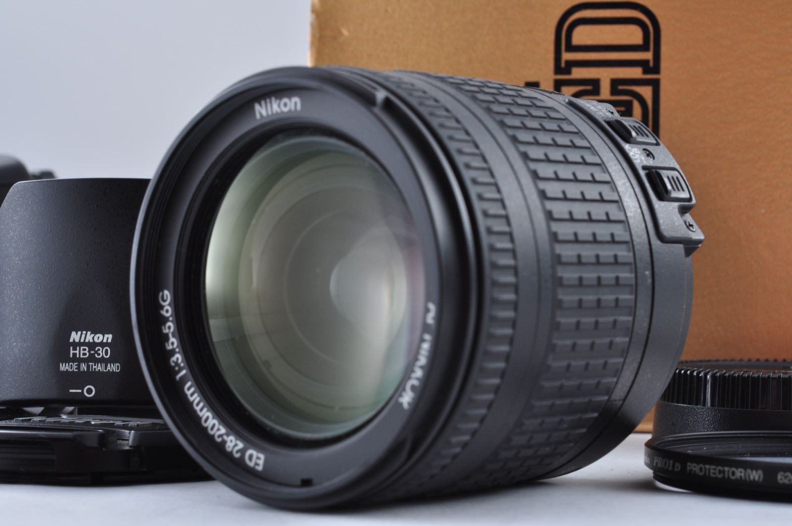 美品 ニコン NIKON AF NIKKOR 28-200mm F3.5-5.6G ED 元箱付 付属品多数