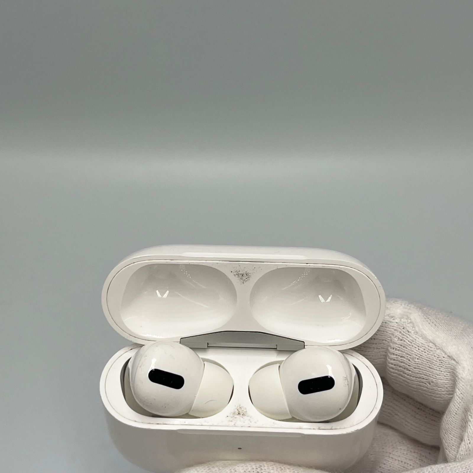 ジャンク品】Apple AirPods Pro 第1世代 MWP22J/A ホワイト ケース付き