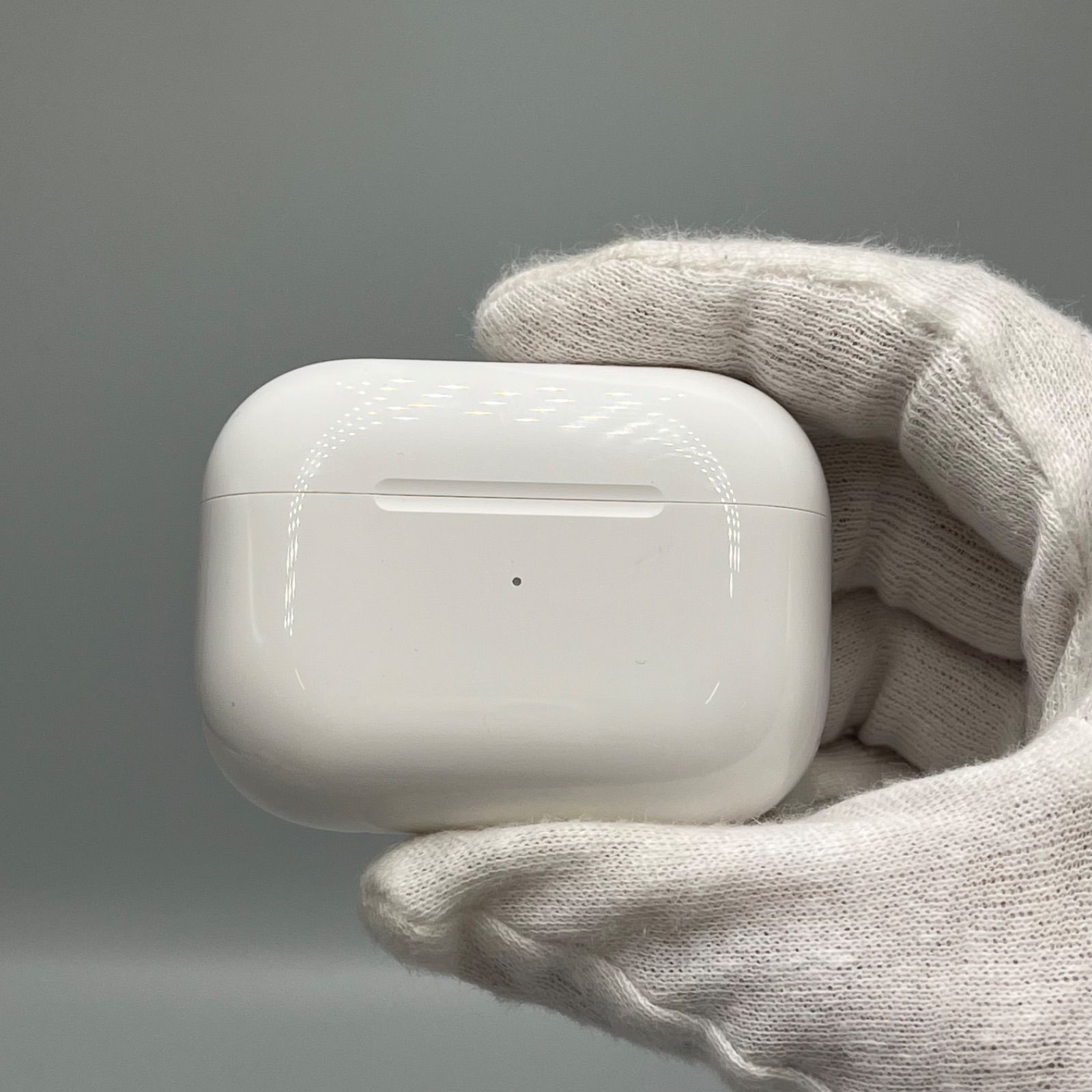 ジャンク品•美品】Apple AirPods Pro 第2世代 MagSafe充電ケース付き