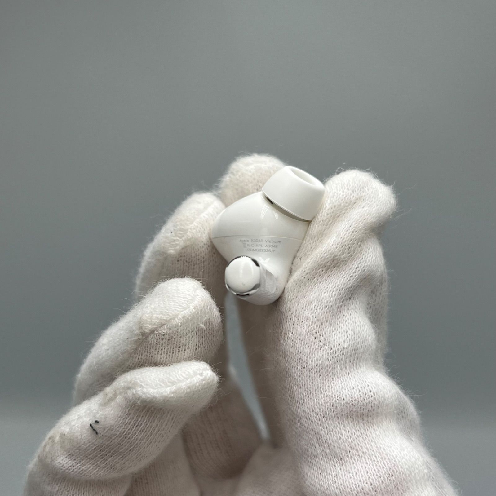 ジャンク品•美品】Apple AirPods Pro 第2世代 MagSafe充電ケース付き