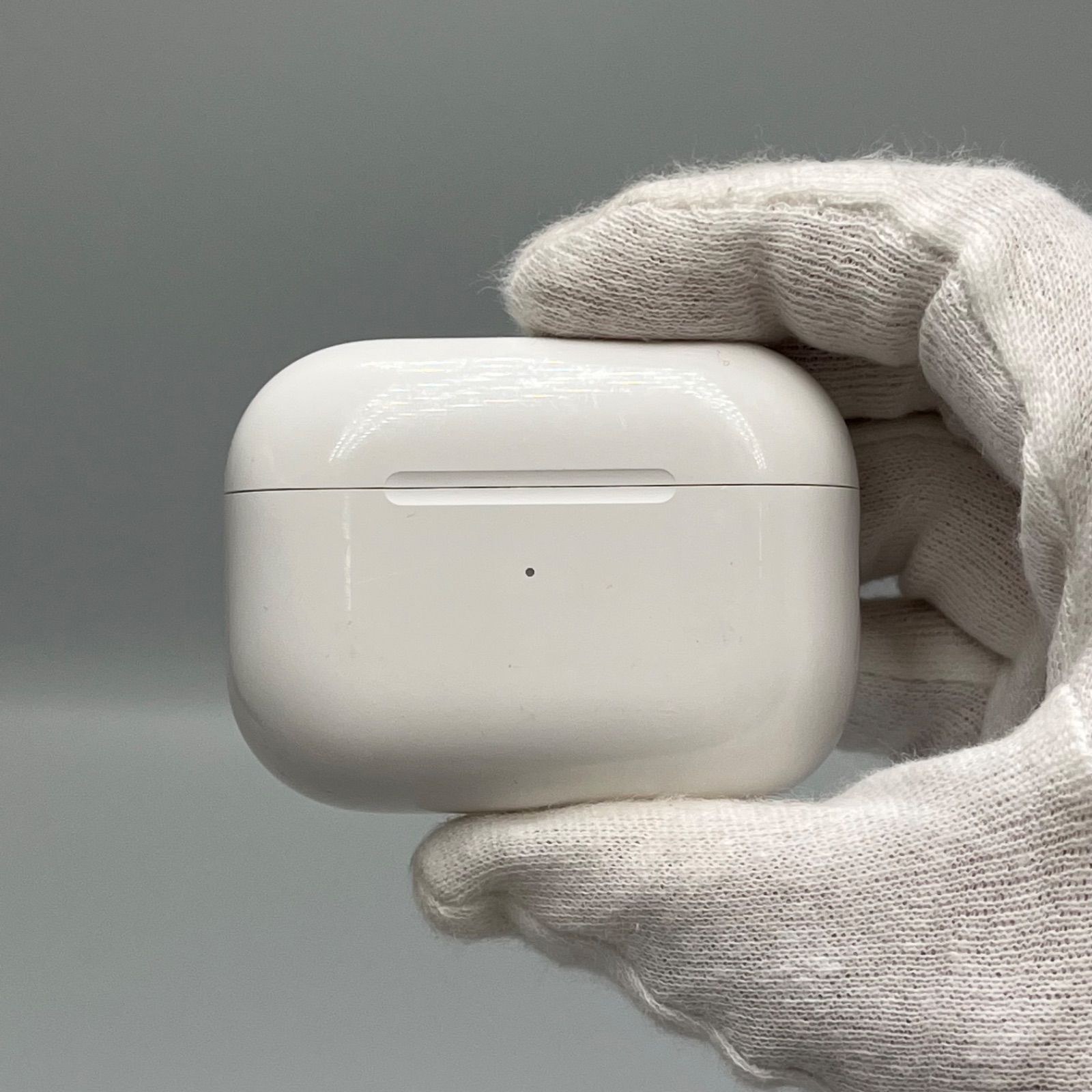 【ジャンク品•美品】Apple AirPods Pro 第2世代 MagSafe充電ケース付き ホワ