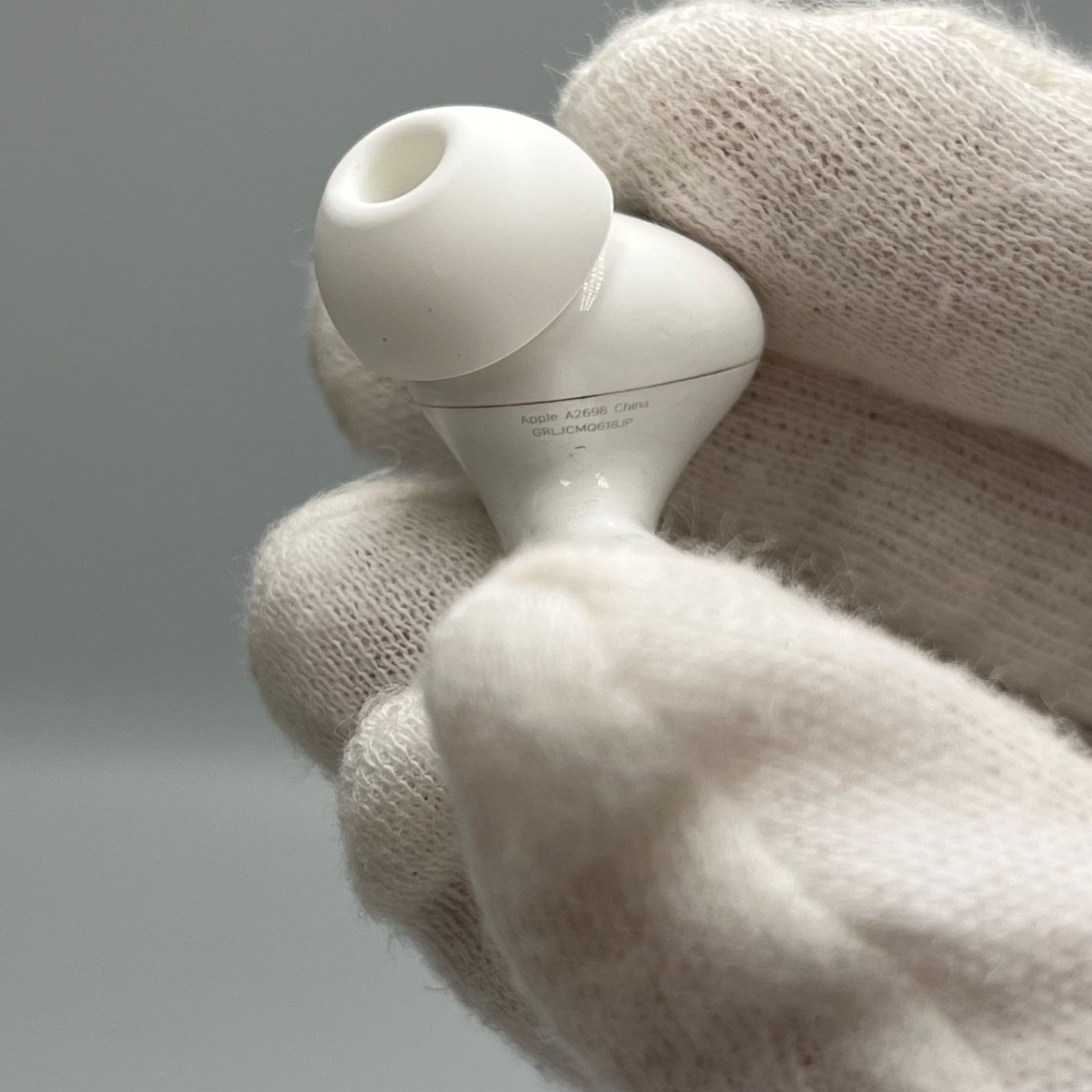 ジャンク品•美品】Apple AirPods Pro 第2世代 MagSafe充電ケース本体