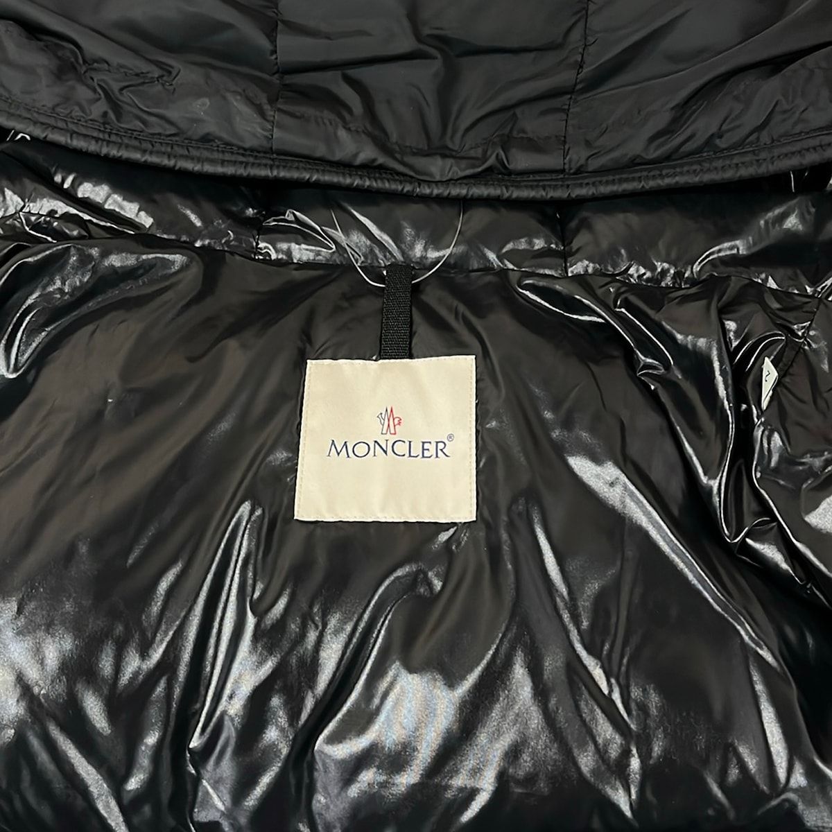 MONCLER(モンクレール) ダウンジャケット サイズ2 M メンズ MONTCLA 黒 長袖/ジップアップ/冬 ダウン MONCLER(モンクレール) ダウンジャケット サイズ2 M メンズ MONTCLA 黒 長袖/ジップアップ/冬 ダウン