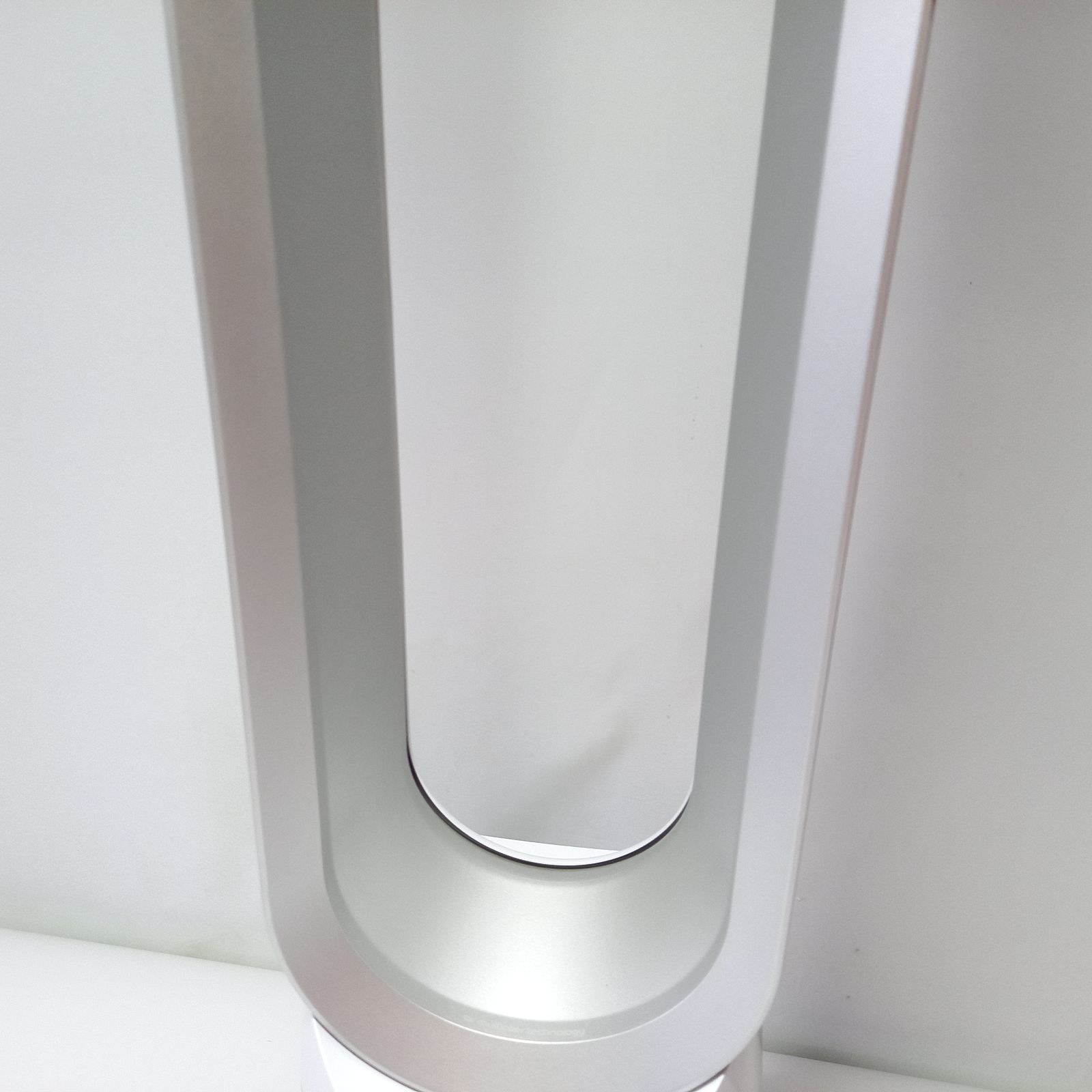 ダイソン 空気清浄機能付ファン TP00 2022年製 羽無し扇風機 dyson