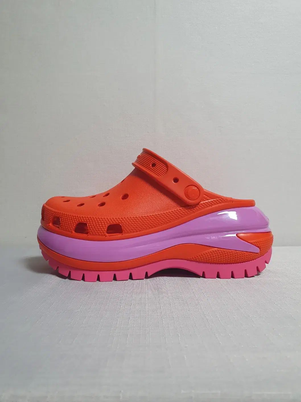 240mm Crocs クロックス MEGA メガ クラッシュ クロッグ オレンジピンク W7