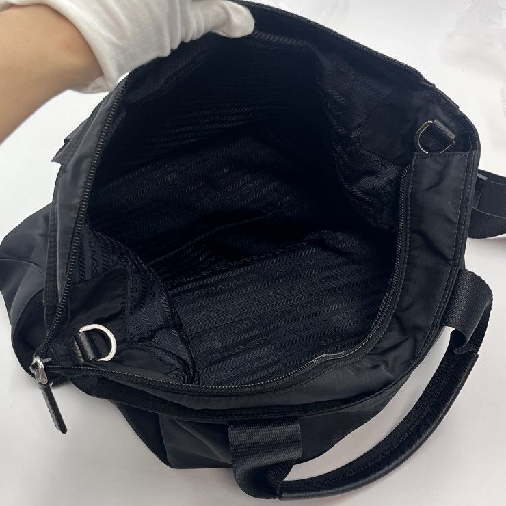 PRADA（プラダ） テスート ナイロン 2WAYトートバッグ ショルダーバッグ ブラック シルバー金具 レディース メンズ 【中古】