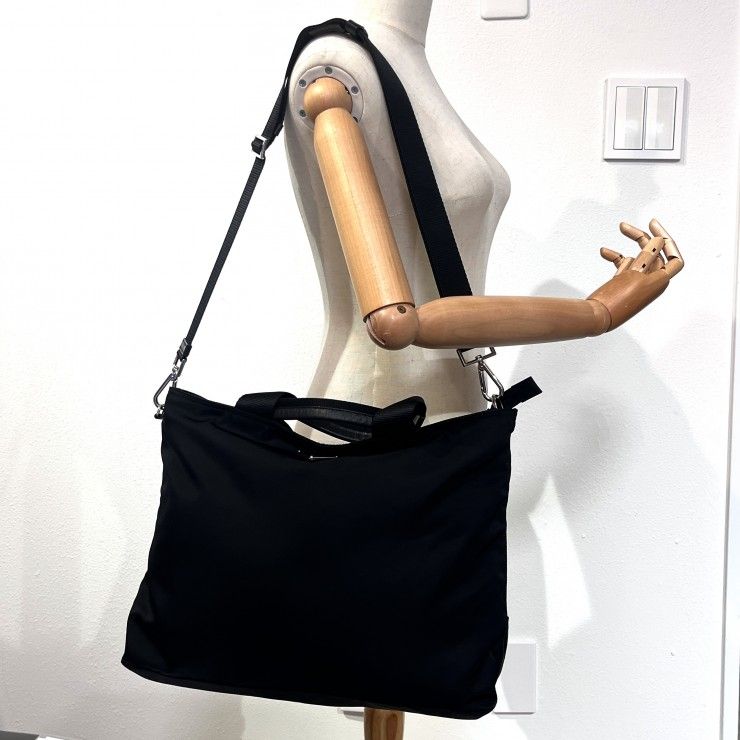 PRADA（プラダ） テスート ナイロン 2WAYトートバッグ ショルダーバッグ ブラック シルバー金具 レディース メンズ 【中古】