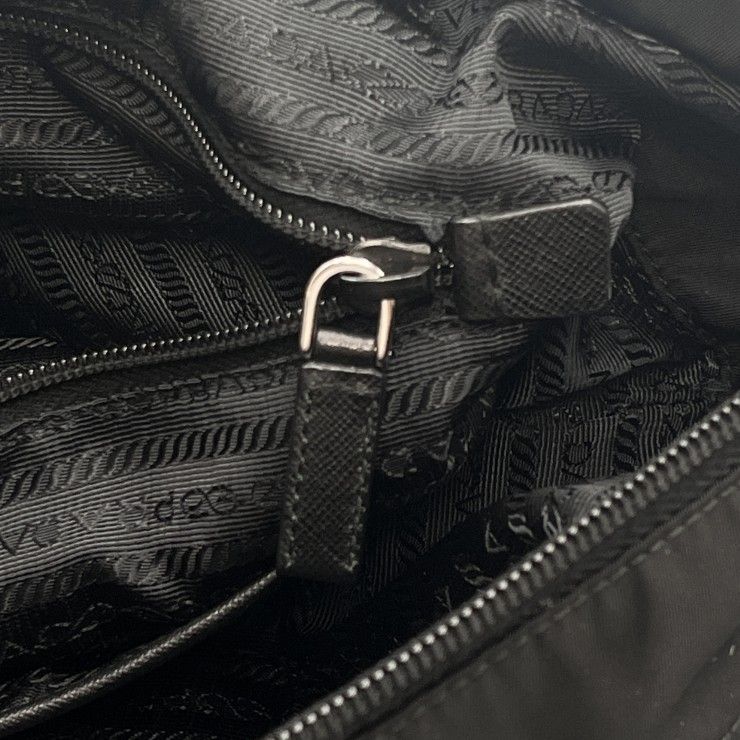 PRADA（プラダ） テスート ナイロン 2WAYトートバッグ ショルダーバッグ ブラック シルバー金具 レディース メンズ 【中古】
