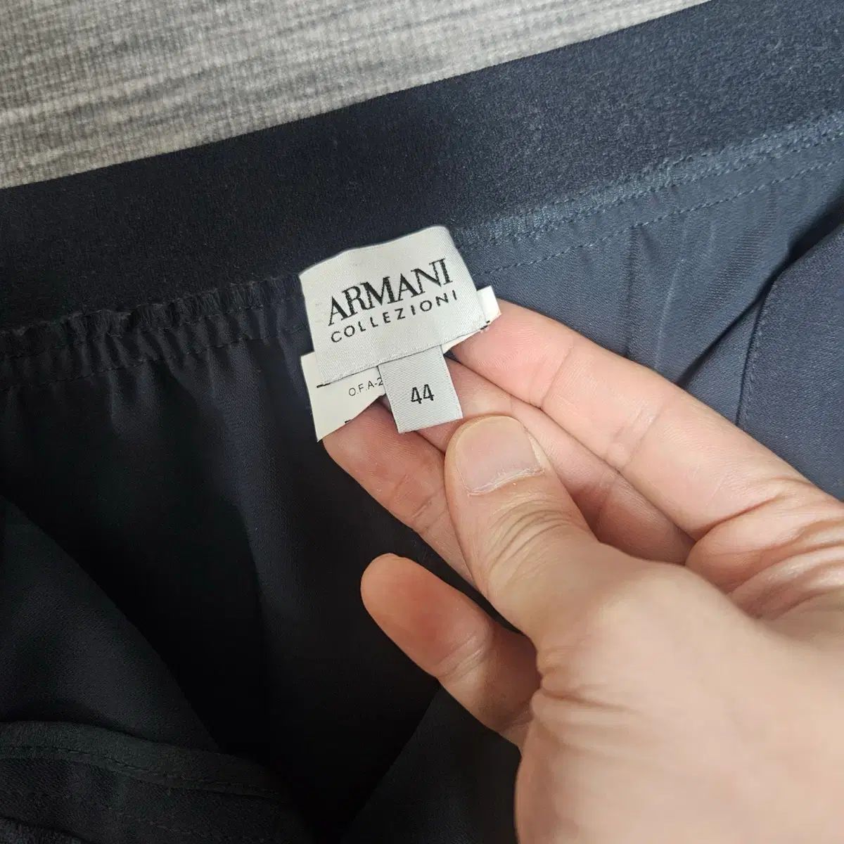 アルマーニ コレツィオーニ レーヨン サイド ボタン シャーリング パンツ アルマーニ コレツィオーニ レーヨン サイド ボタン シャーリング パンツ