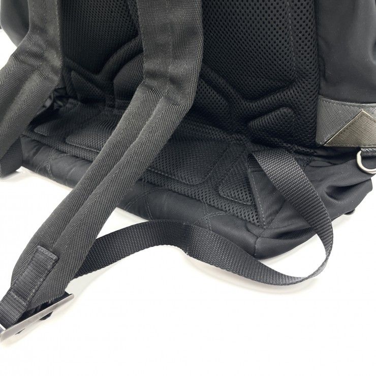 PRADA(プラダ)キルティング ナイロン バックパック リュックサック ブラック レザー シルバー金具 メンズ レディース【中古】 PRADA(プラダ)キルティング ナイロン バックパック リュックサック ブラック レザー シルバー金具 メンズ レディース【中古】