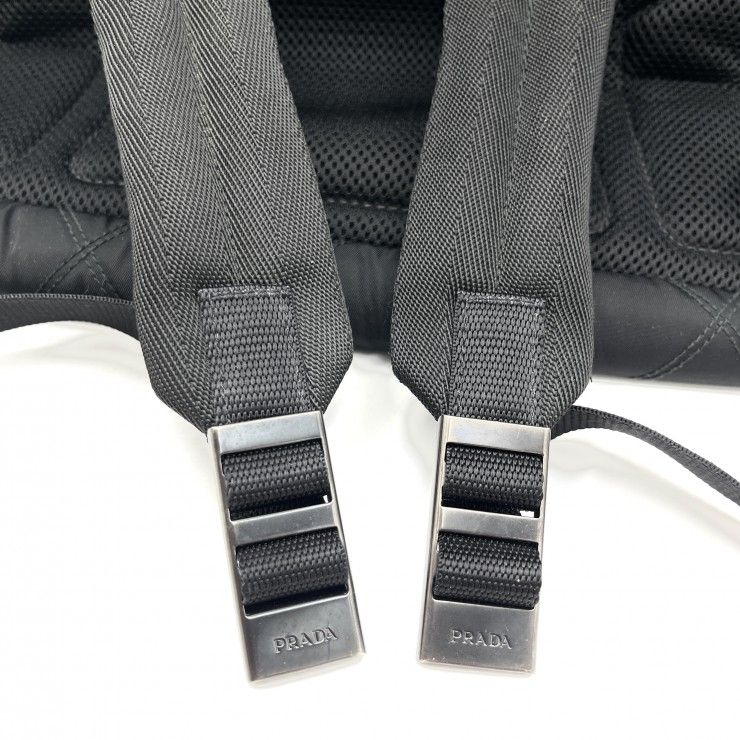 PRADA(プラダ)キルティング ナイロン バックパック リュックサック ブラック レザー シルバー金具 メンズ レディース【中古】 PRADA(プラダ)キルティング ナイロン バックパック リュックサック ブラック レザー シルバー金具 メンズ レディース【中古】
