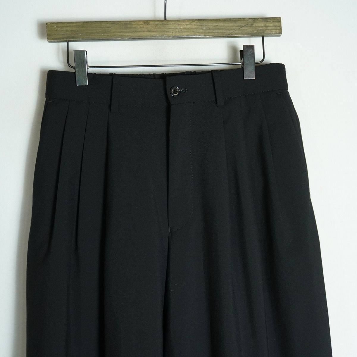 美品26SS MARKAWARE マーカウェア TRIPLE PLEATED WIDE TROUSERS トリプルプリーテッド トラウザーズ パンツ A26A15PT03C サイズ1黒2687Q♪ 美品26SS MARKAWARE マーカウェア TRIPLE PLEATED WIDE TROUSERS トリプルプリーテッド トラウザーズ パンツ A26A15PT03C サイズ1黒2687Q♪