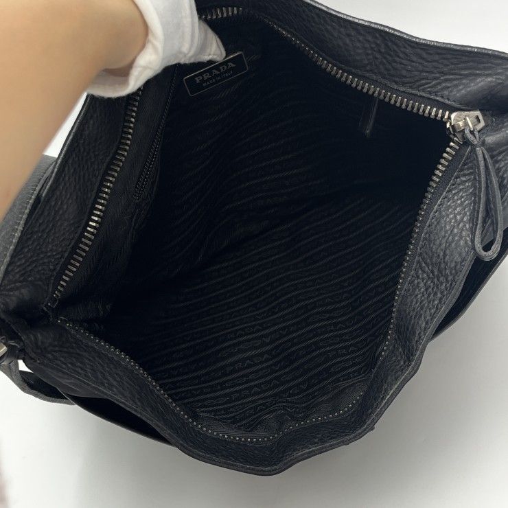 PRADA(プラダ)Tessuto ナイロン ショルダーバッグ ブラック レザー レディース メンズ ユニセックス イタリア製【中古】 PRADA(プラダ)Tessuto ナイロン ショルダーバッグ ブラック レザー レディース メンズ ユニセックス イタリア製【中古】