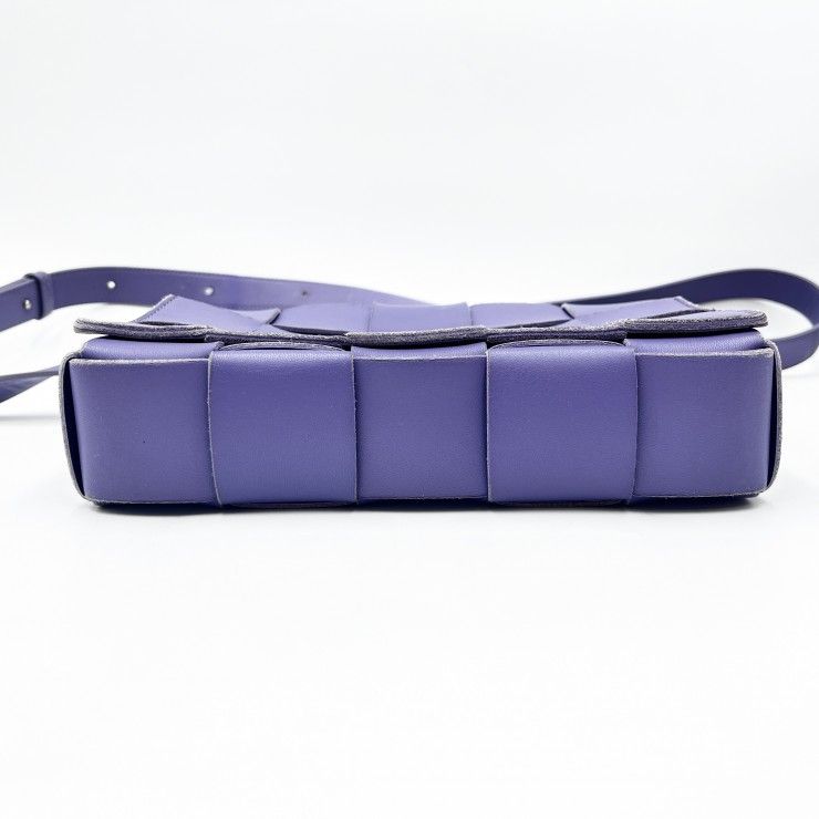 BOTTEGA VENETA(ボッテガヴェネタ)カセット ヴィンテージ ショルダーバッグ パープル ラムレザー レディース 【中古】 BOTTEGA VENETA(ボッテガヴェネタ)カセット ヴィンテージ ショルダーバッグ パープル ラムレザー レディース 【中古】