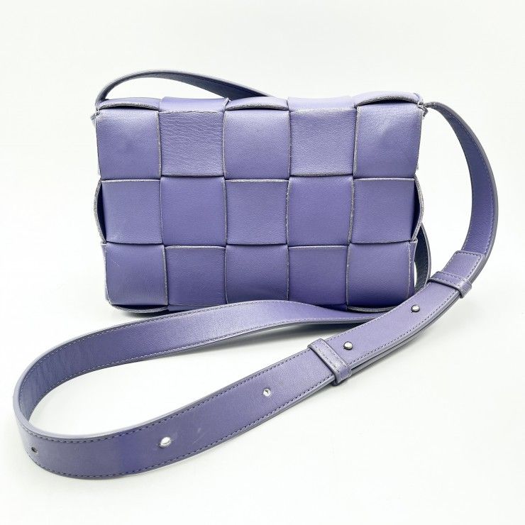 BOTTEGA VENETA(ボッテガヴェネタ)カセット ヴィンテージ ショルダーバッグ パープル ラムレザー レディース 【中古】 BOTTEGA VENETA(ボッテガヴェネタ)カセット ヴィンテージ ショルダーバッグ パープル ラムレザー レディース 【中古】