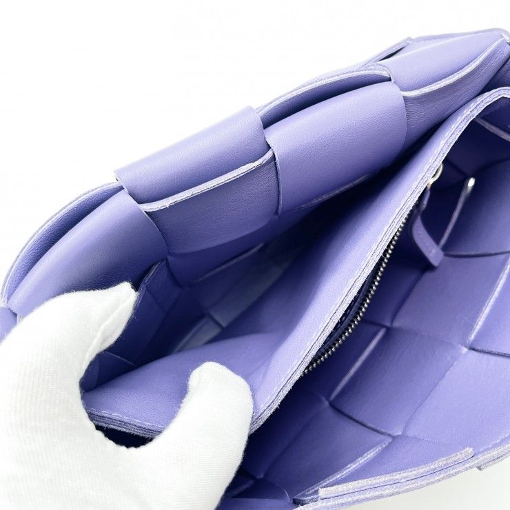 BOTTEGA VENETA(ボッテガヴェネタ)カセット ヴィンテージ ショルダーバッグ パープル ラムレザー レディース 【中古】 BOTTEGA VENETA(ボッテガヴェネタ)カセット ヴィンテージ ショルダーバッグ パープル ラムレザー レディース 【中古】