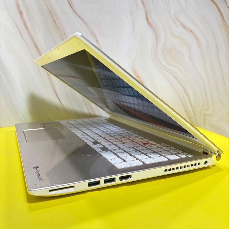 6世代i7/Win11ノートPC！Office付 SSD256GB dynabook - メルカリ