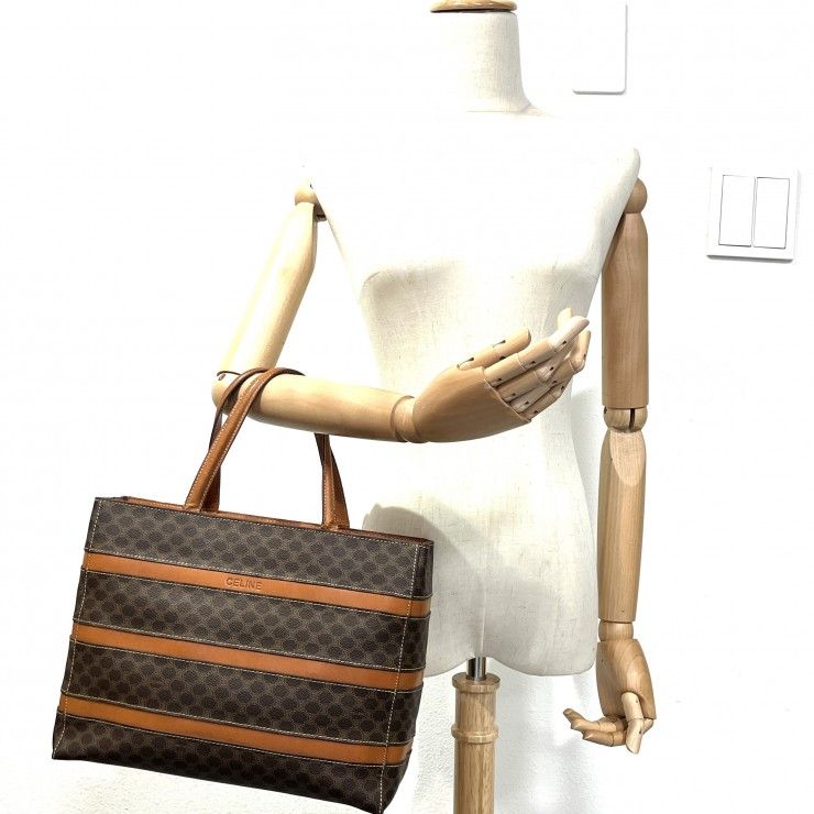 CELINE(セリーヌ) ヴィンテージ マカダム トートバッグ ハンドバッグ ボーダー柄 ブラウン PVC レザー ゴールド レディース 【中古】 CELINE(セリーヌ) ヴィンテージ マカダム トートバッグ ハンドバッグ ボーダー柄 ブラウン PVC レザー ゴールド レディース 【中古】