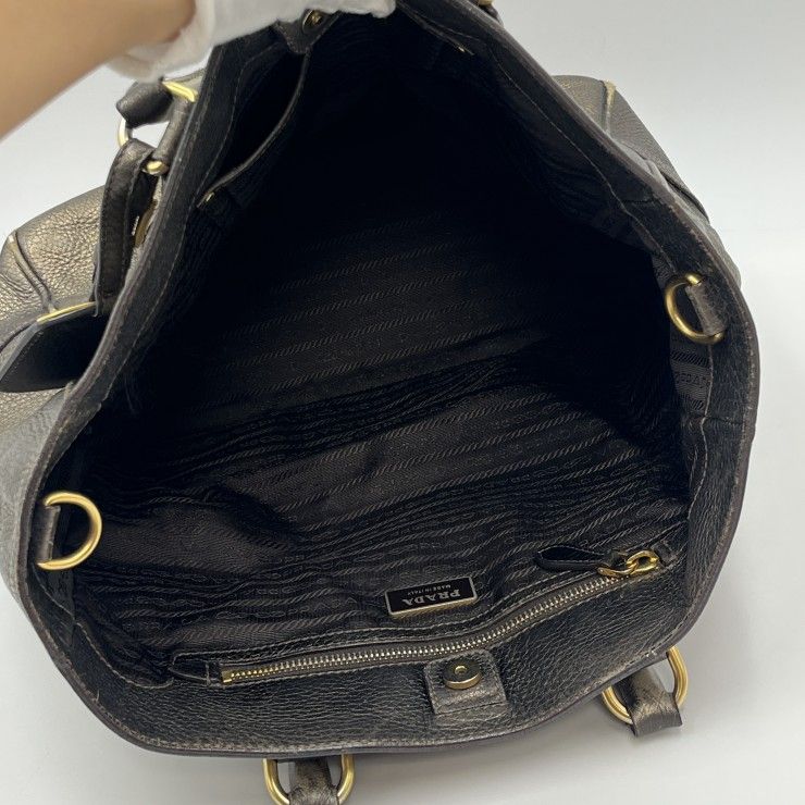PRADA(プラダ)ハンドバッグ トートバッグ ブロンズ レザー ゴールド金具 レディース イタリア製【中古】 PRADA(プラダ)ハンドバッグ トートバッグ ブロンズ レザー ゴールド金具 レディース イタリア製【中古】
