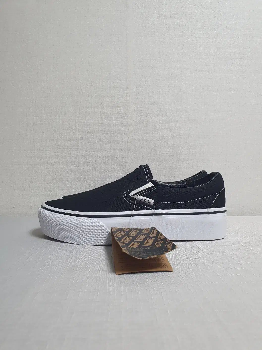 VANS Classic スリッポン フラットフォーム ブラック 235mm VANS Classic スリッポン フラットフォーム ブラック 235mm