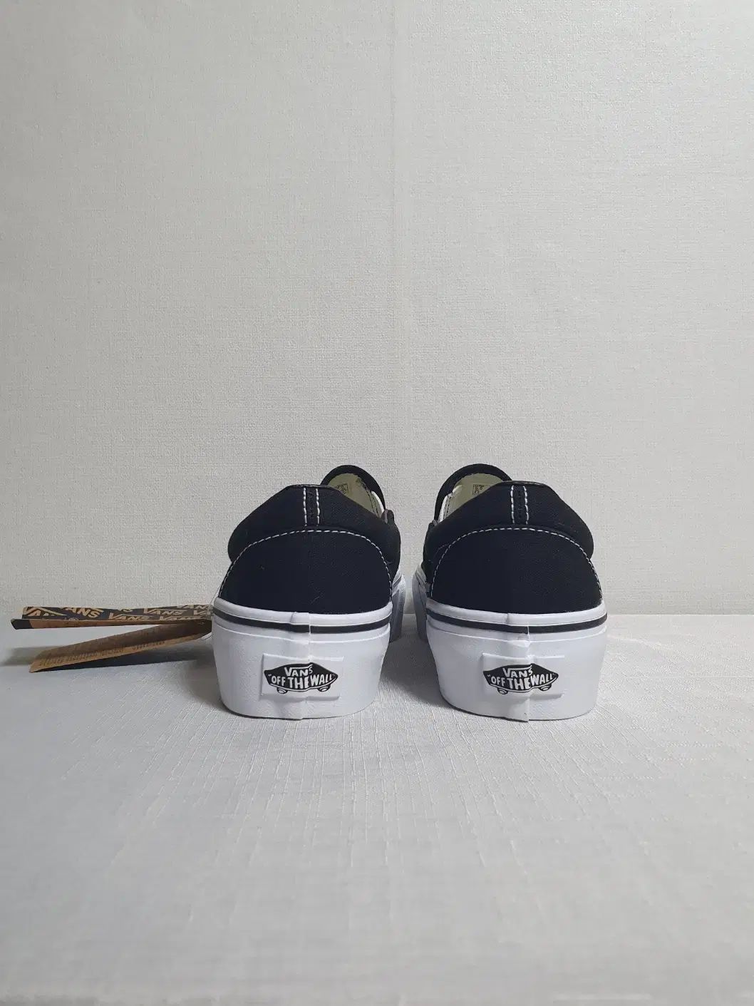VANS Classic スリッポン フラットフォーム ブラック 235mm VANS Classic スリッポン フラットフォーム ブラック 235mm