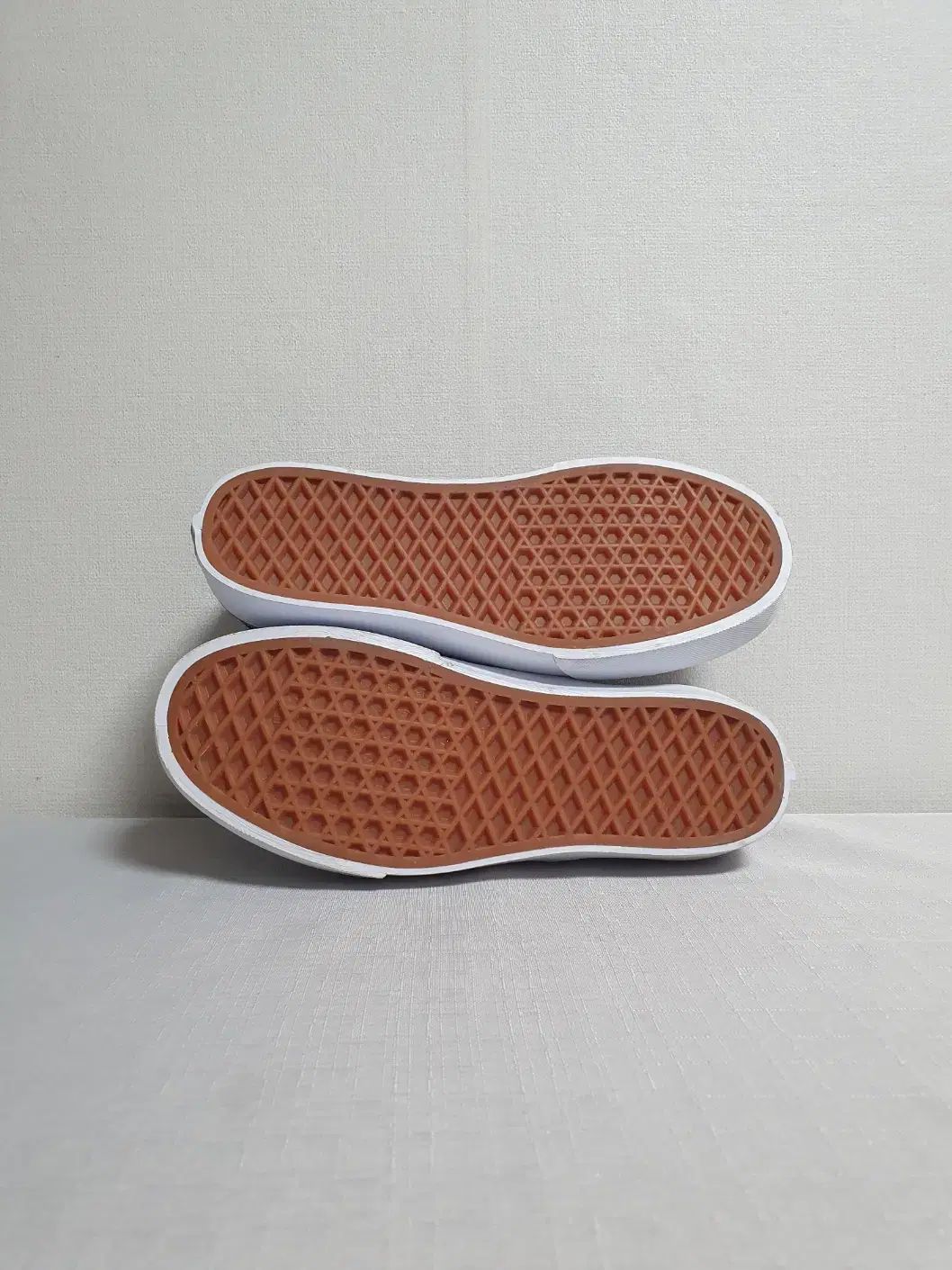 VANS Classic スリッポン フラットフォーム ブラック 235mm VANS Classic スリッポン フラットフォーム ブラック 235mm