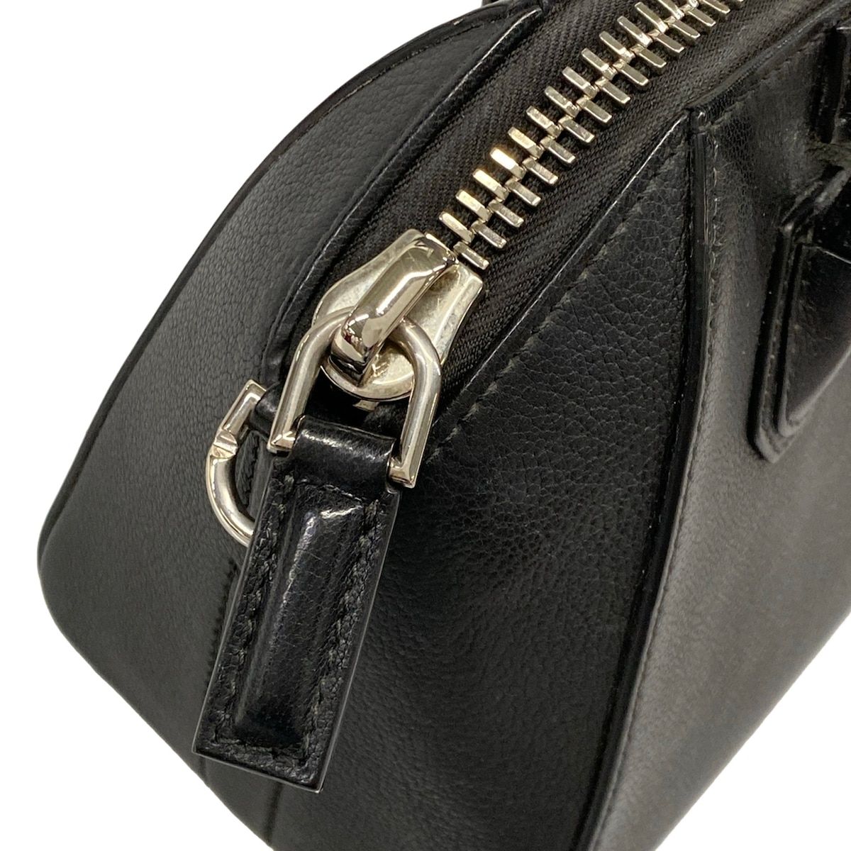 GIVENCHY(ジバンシー) ハンドバッグ アンティゴナミニ 黒 レザー