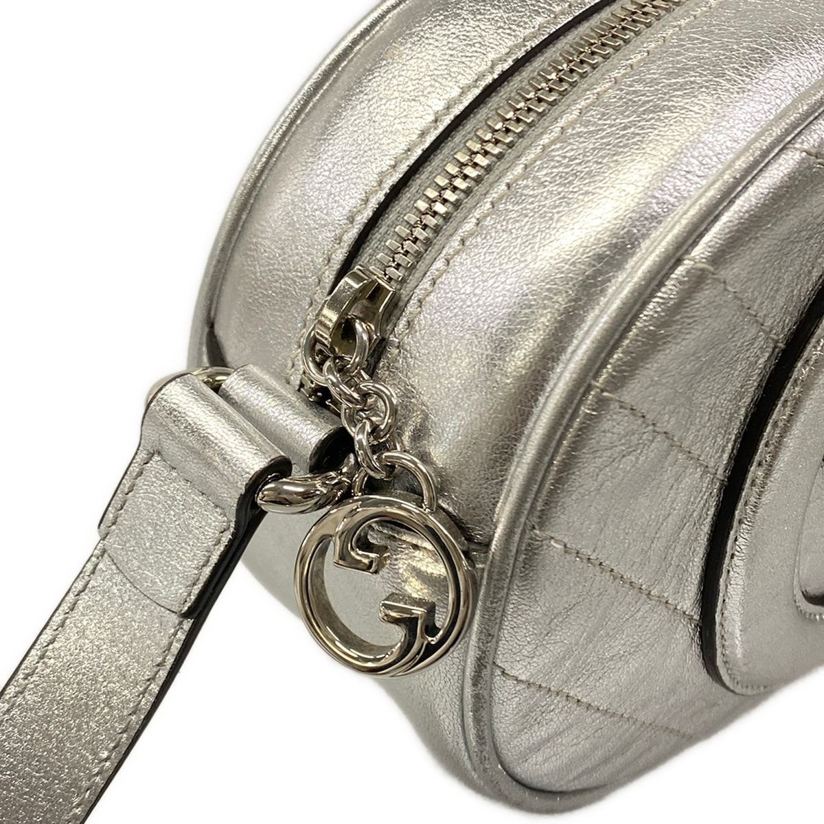 GUCCI(グッチ) ショルダーバッグ ブロンディ 760175 シルバー レザー
