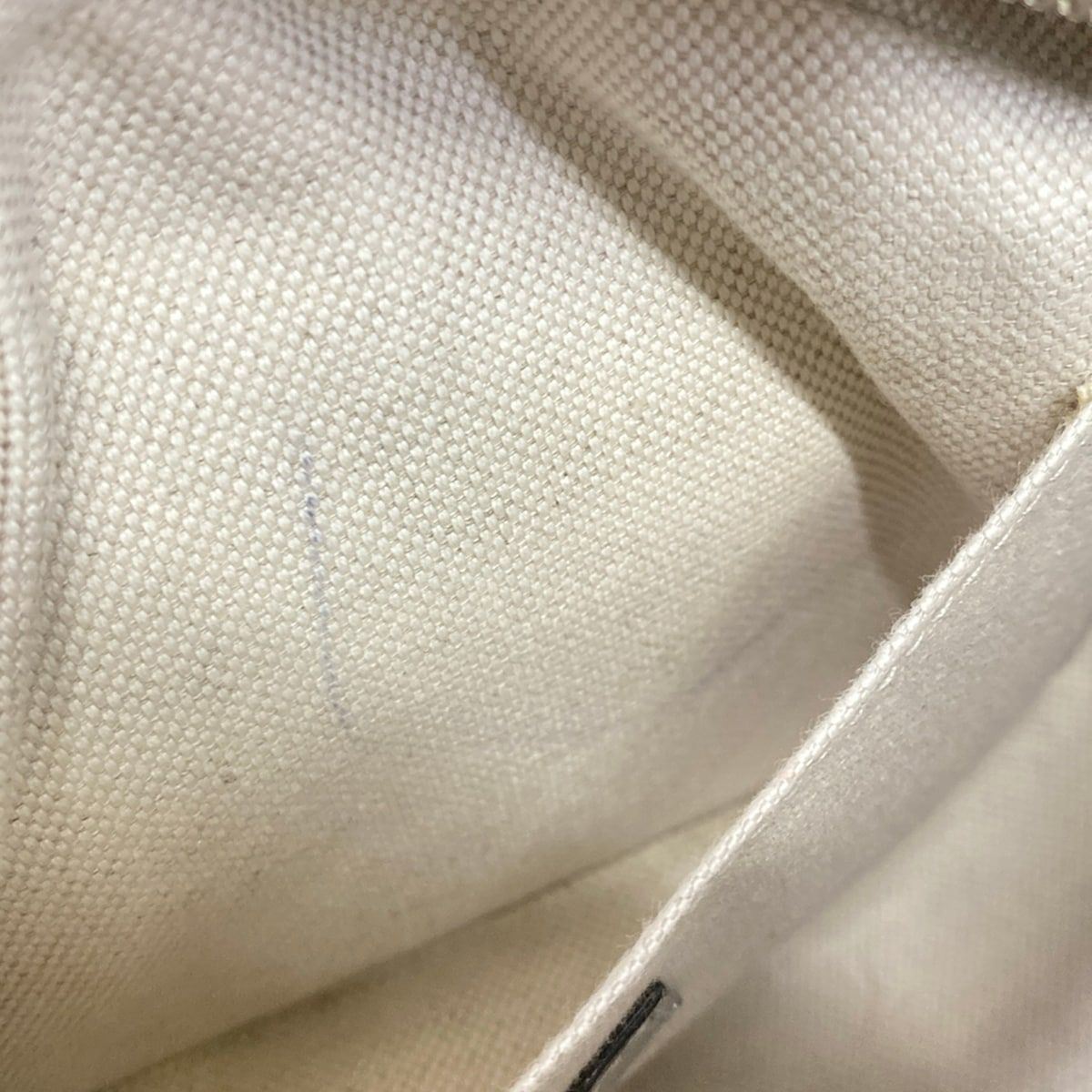 GUCCI(グッチ) ショルダーバッグ ブロンディ 760175 シルバー レザー